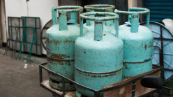 フロンガス再生事業